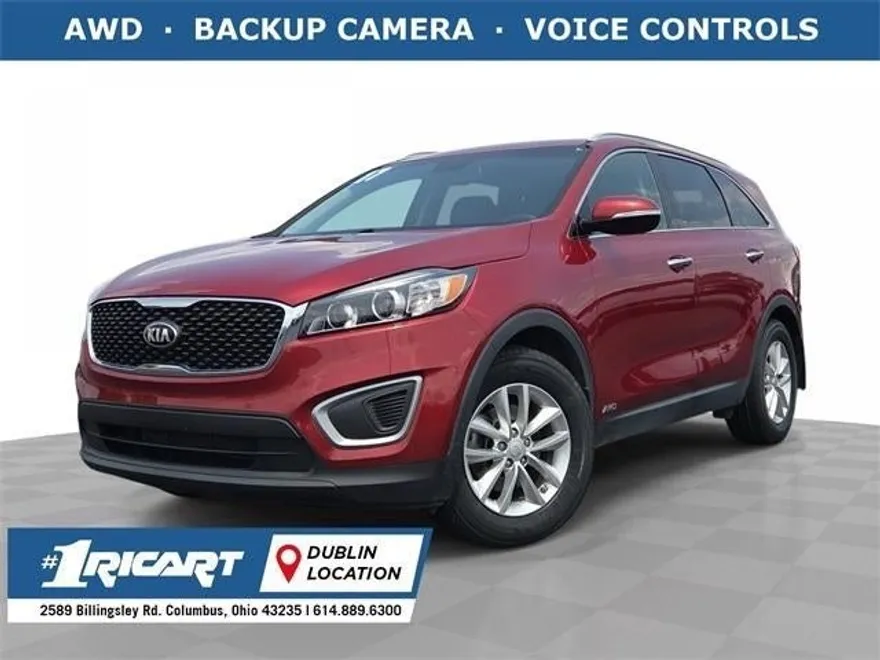 2017 Kia Sorento LX photo 1