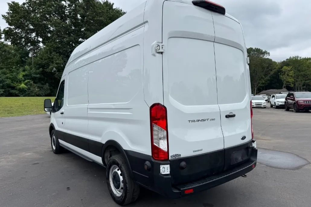 2020 Ford Transit Cargo Van photo 1