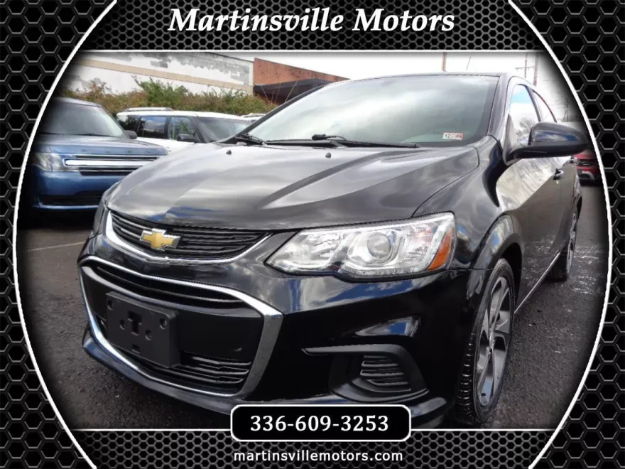 2017 Chevrolet Sonic Premier photo 1