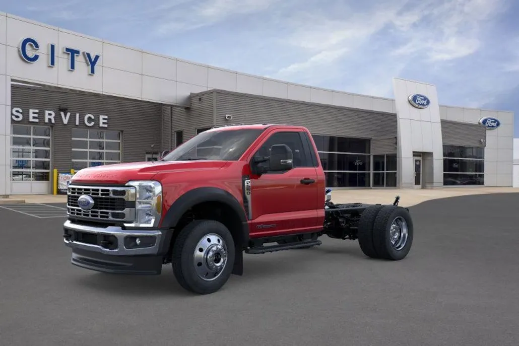 2026 Ford F-550 XLT photo 1