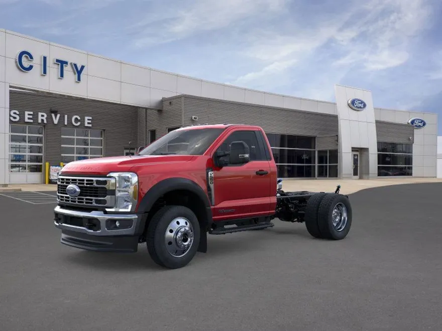 2026 Ford F-550 XLT photo 1