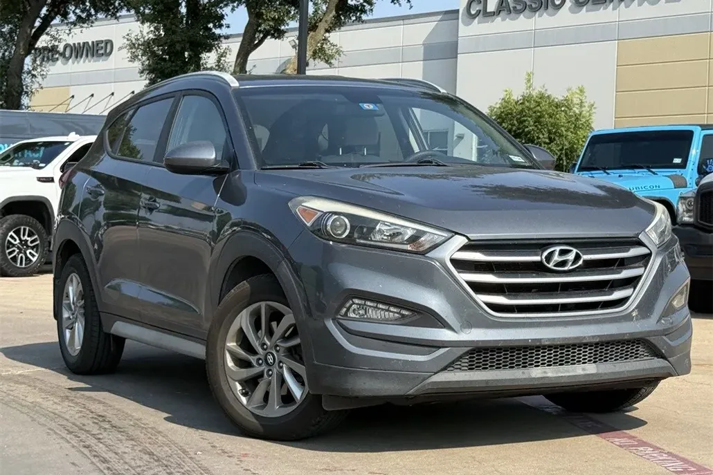 2017 Hyundai Tucson SE photo 1
