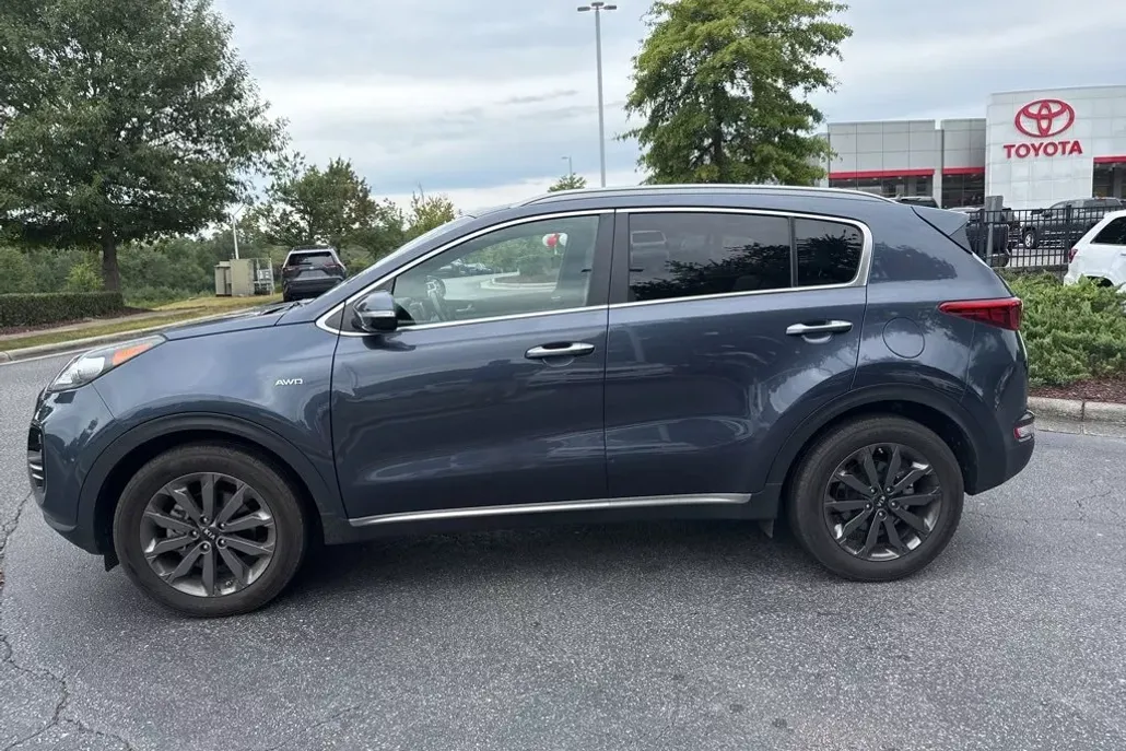 2019 Kia Sportage EX photo 1