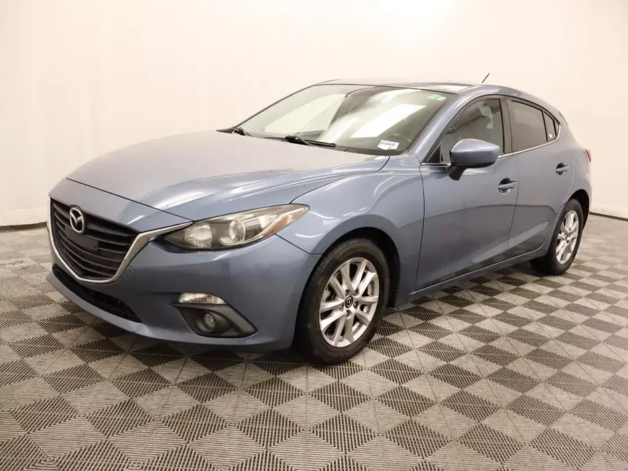 2015 Mazda Mazda3 Touring photo 1