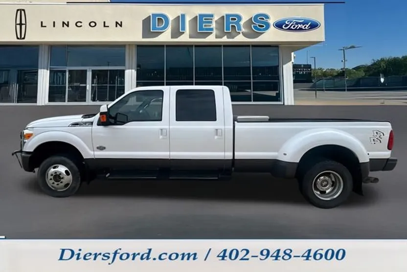 2016 Ford F-350 Lariat photo 1