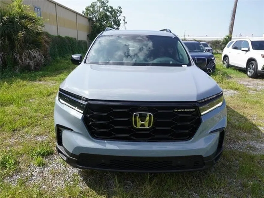 2025 Honda Pilot Black Edition photo 1