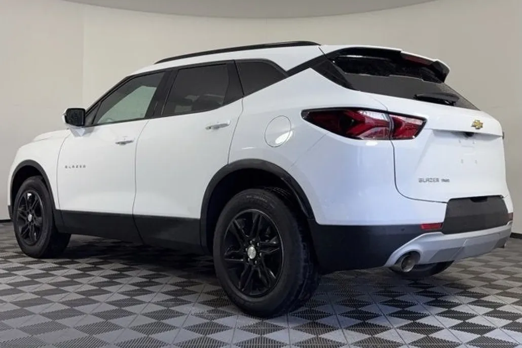 2022 Chevrolet Blazer 2LT photo 1
