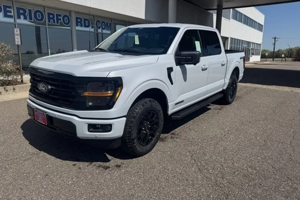 2025 Ford F-150 XLT photo 1