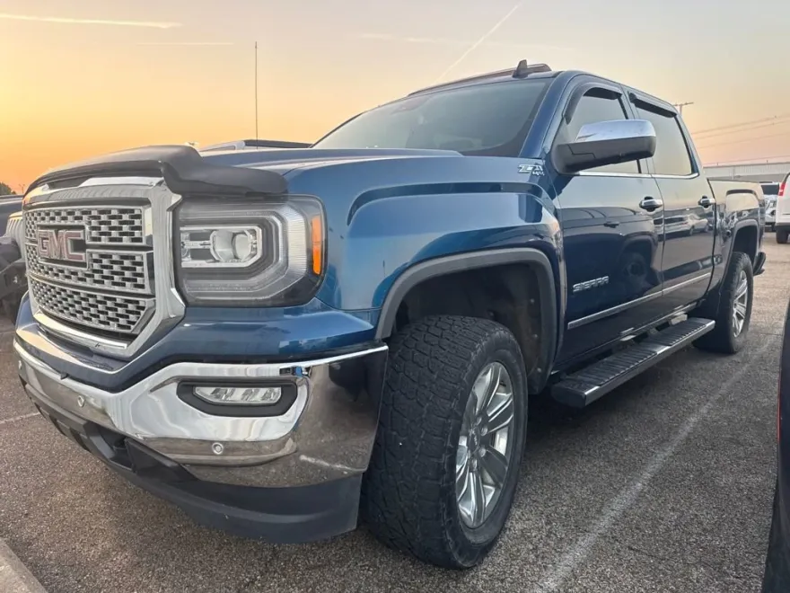 2017 Gmc Sierra 1500 SLT photo 1