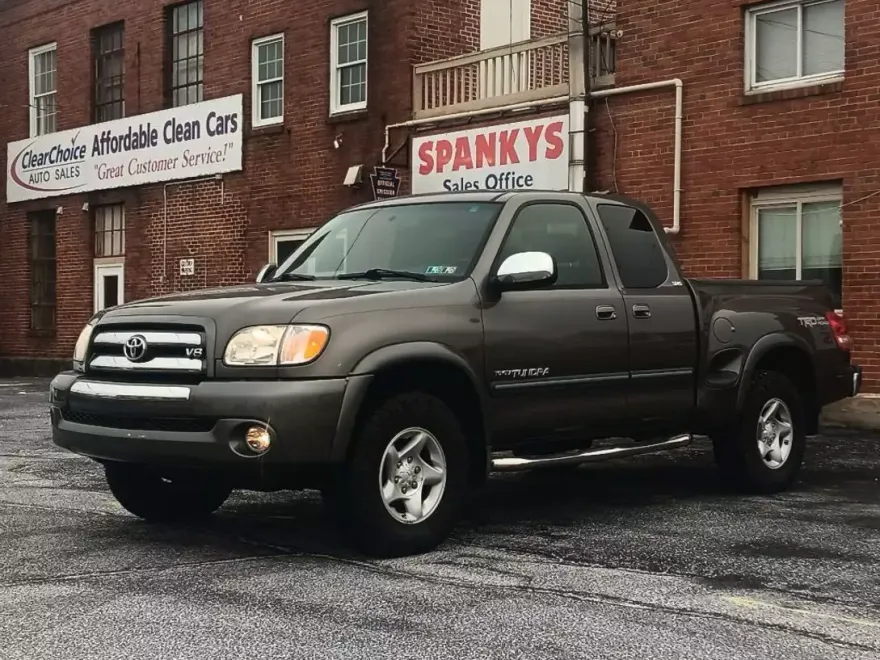 2004 Toyota Tundra SR5 photo 1
