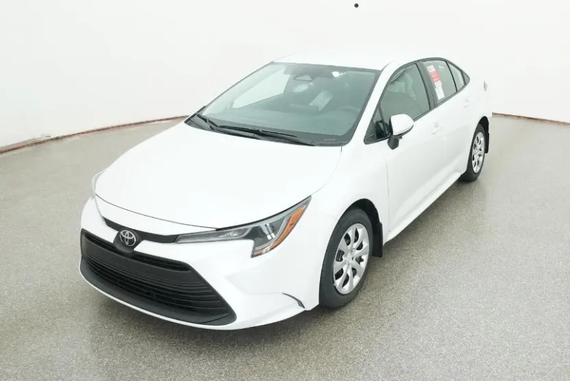 2025 Toyota Corolla LE photo 1
