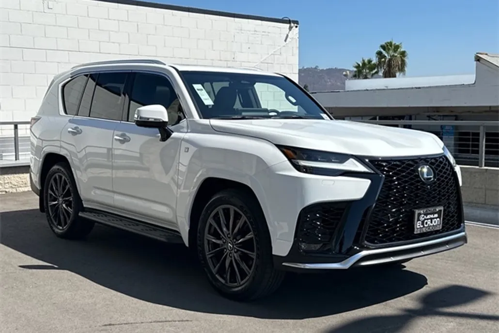 2025 Lexus LX F SPORT Handling photo 1