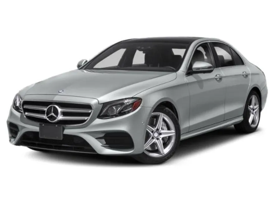 2017 Mercedes Benz E photo 1
