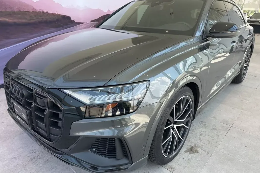 2022 Audi SQ8 Premium Plus photo 1