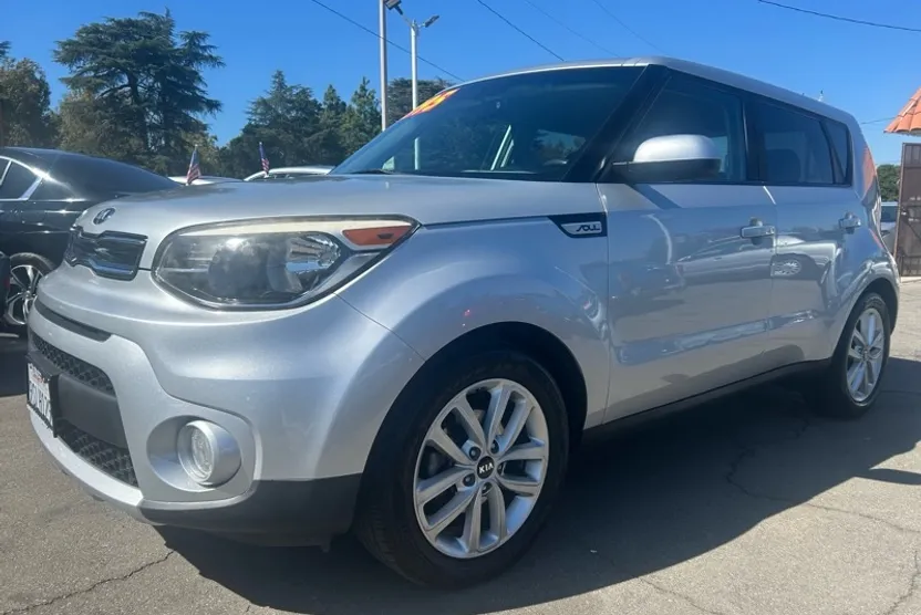 2018 Kia Soul Plus photo 1