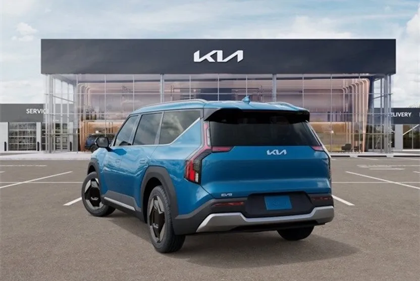2026 Kia EV9 Wind photo 1