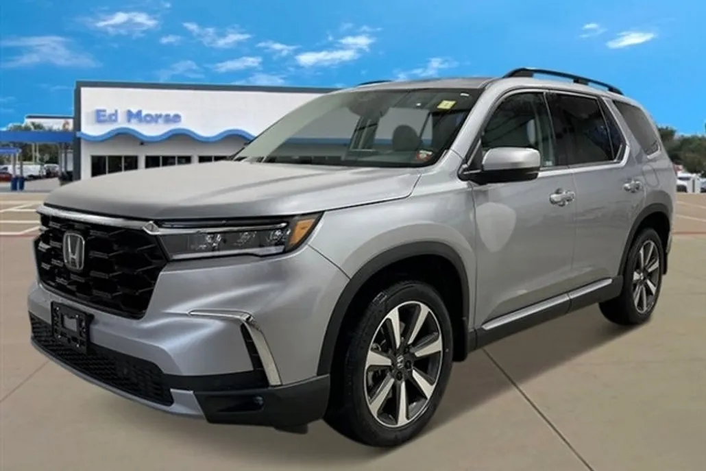 2025 Honda Pilot Touring photo 1