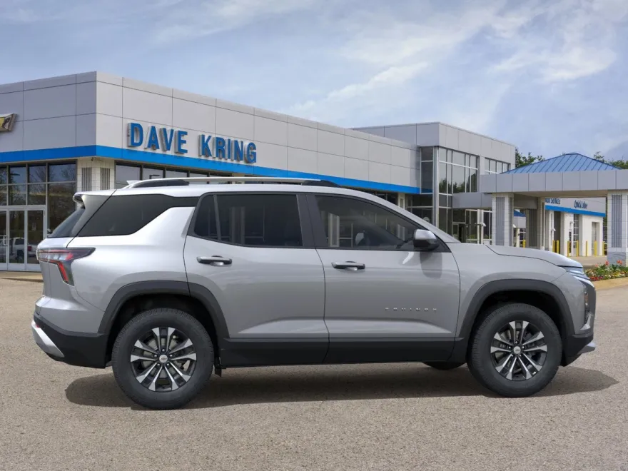 2026 Chevrolet Equinox LT photo 1