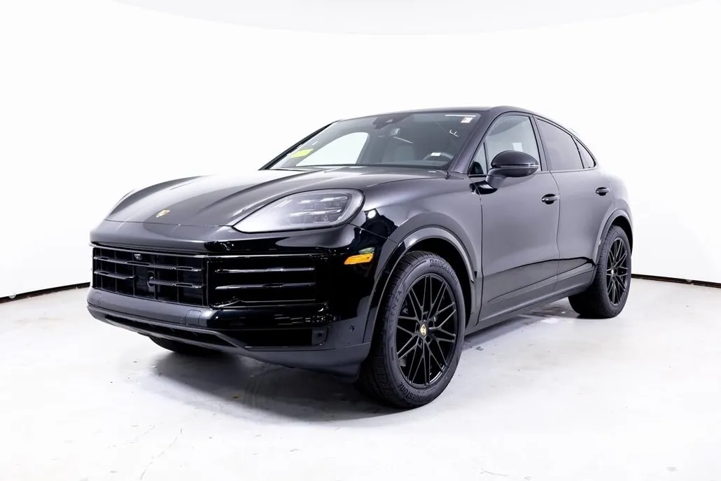2025 Porsche Cayenne Coupe photo 1