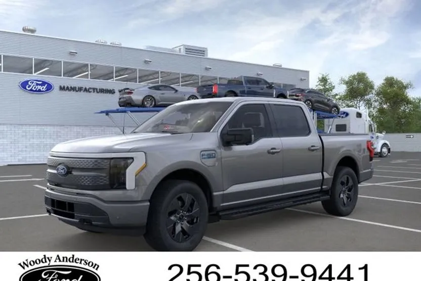 2025 Ford F-150 Lightning photo 1