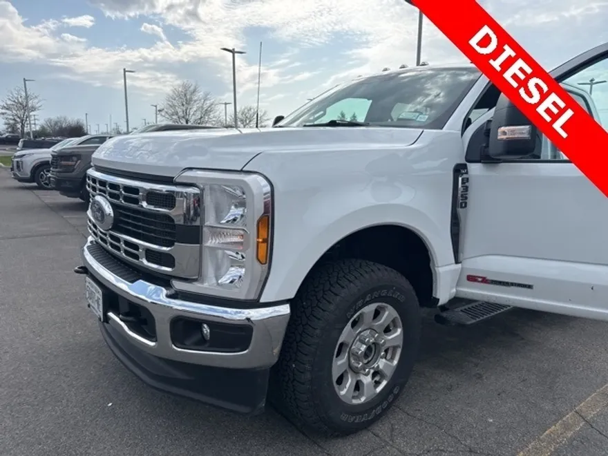 2024 Ford F-350 photo 1