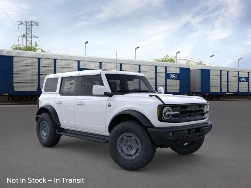 2025 Ford Bronco Outer Banks photo 1