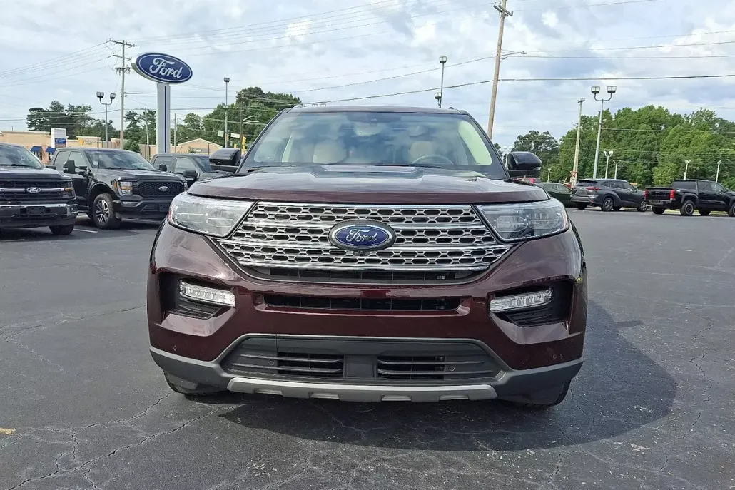 2022 Ford Explorer Limited photo 1