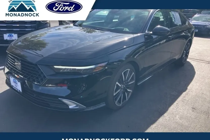 2025 Honda Accord Hybrid Touring photo 1