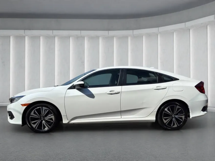 2016 Honda Civic EX-L photo 1