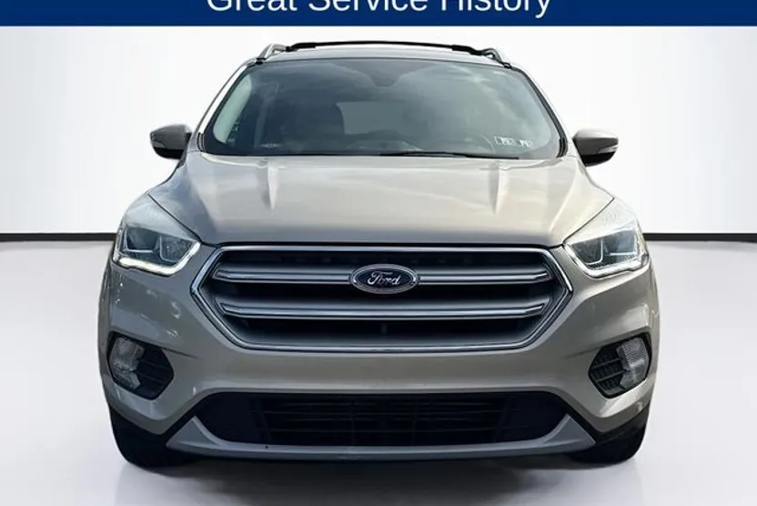 2017 Ford Escape Titanium photo 1