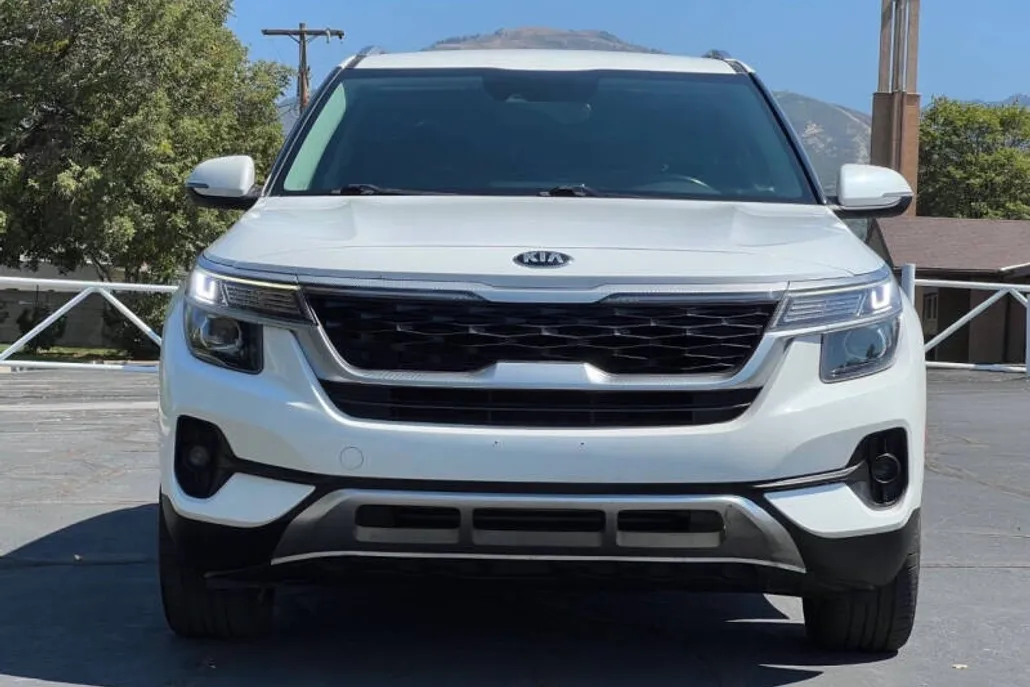 2021 Kia Seltos S photo 1
