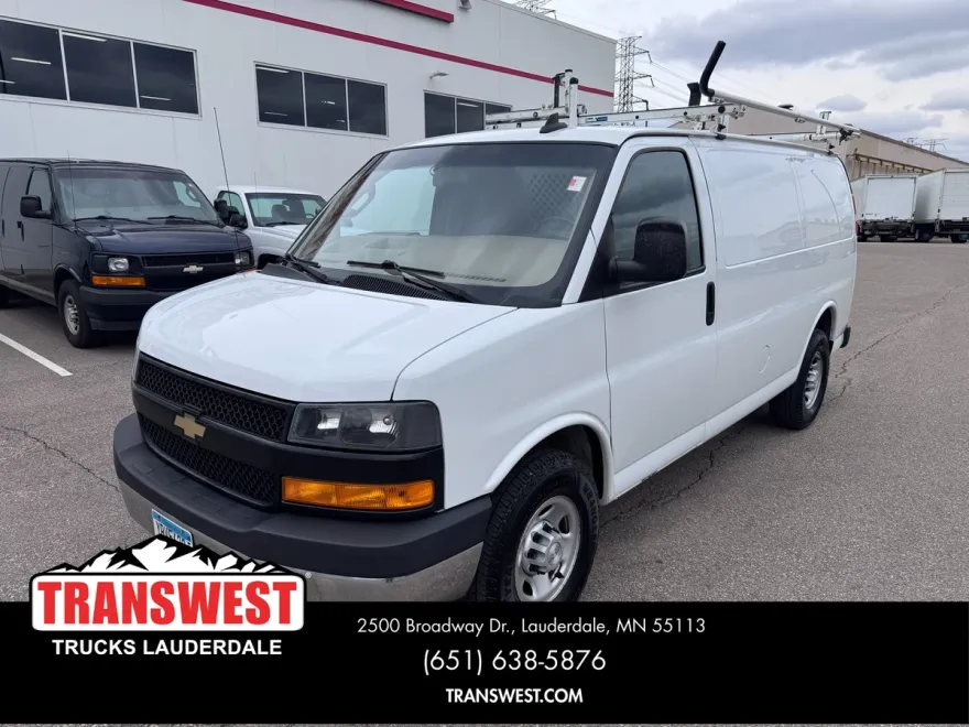 2018 Chevrolet Express 3500 Work Van photo 1