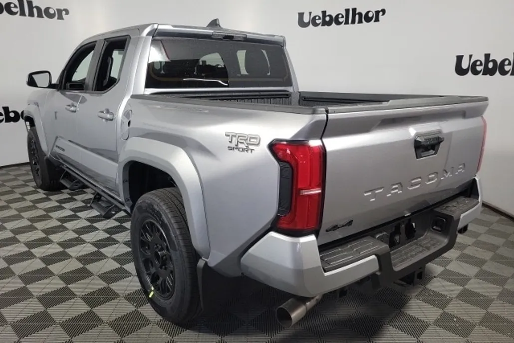 2025 Toyota Tacoma TRD Sport 4x4 Double Cab photo 1