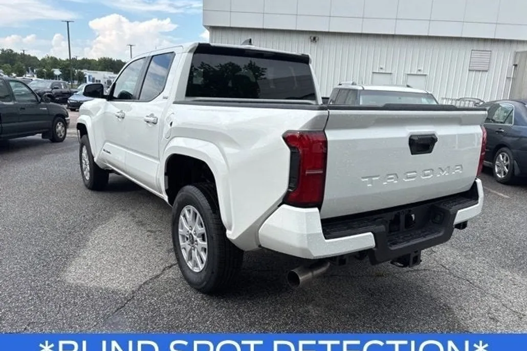 2024 Toyota Tacoma SR5 Double Cab photo 1