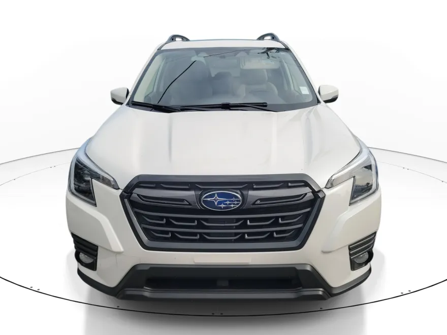 2023 Subaru Forester Limited photo 1