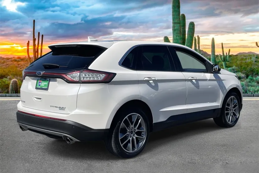 2016 Ford Edge Titanium photo 1