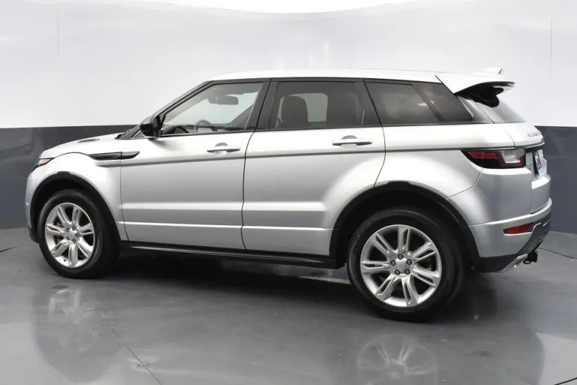 2019 Land Rover Range Rover Evoque HSE Dynamic photo 1
