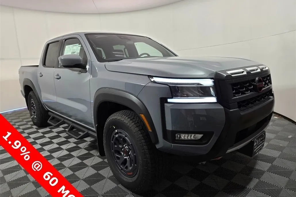 2025 Nissan Frontier PRO-4X photo 1