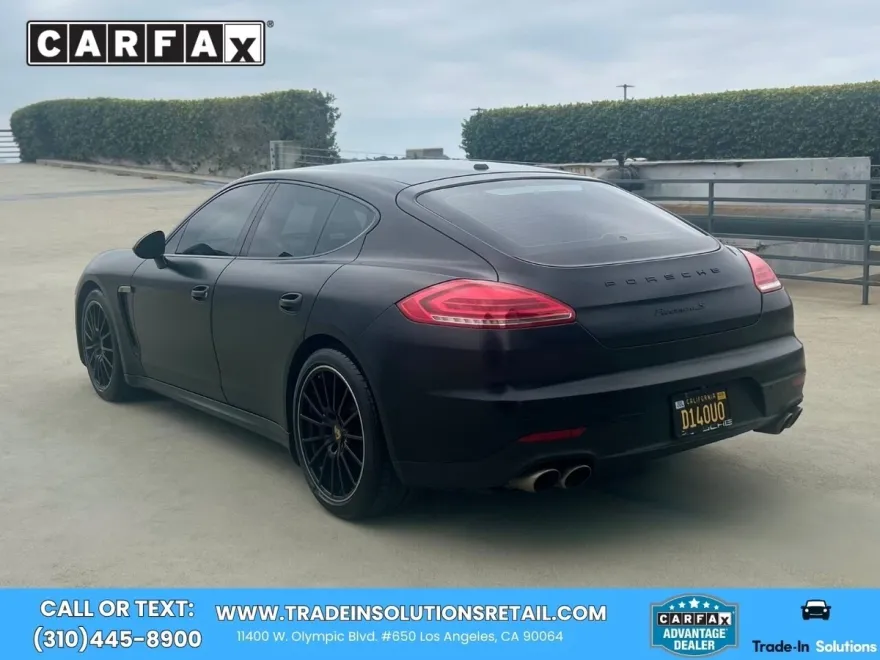 2015 Porsche Panamera S photo 1