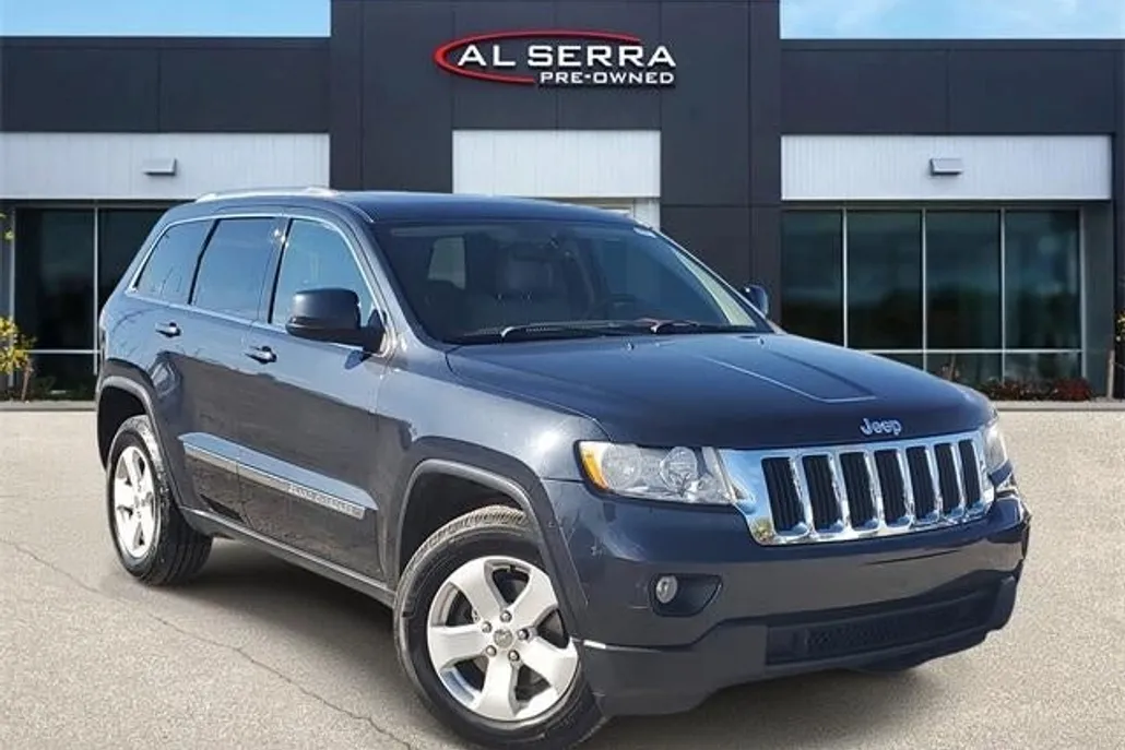2012 Jeep Grand Cherokee Laredo photo 1