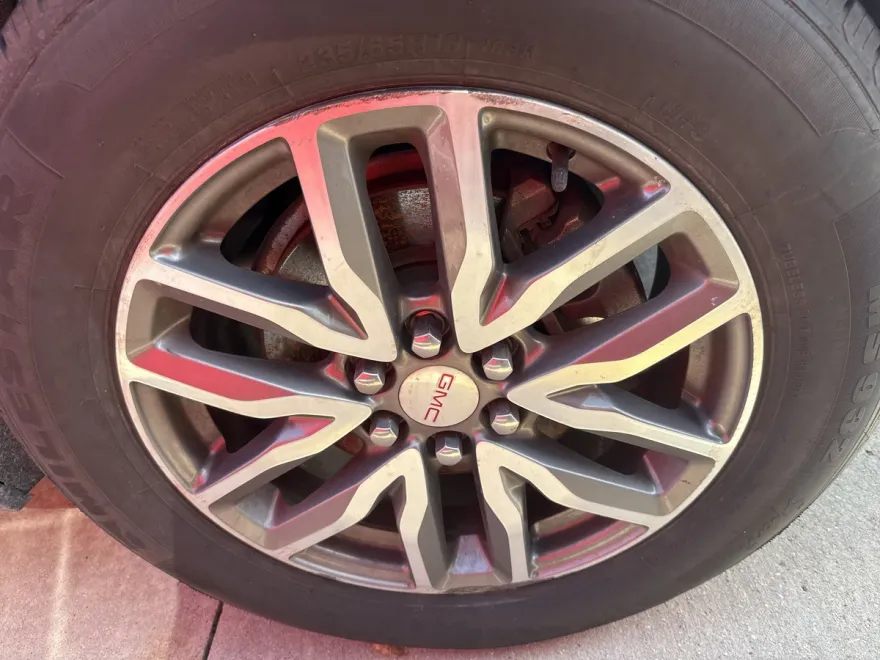 2019 Gmc Acadia SLE photo 1