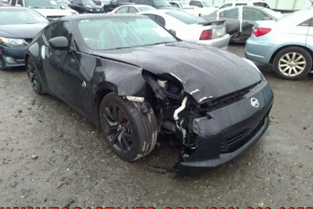 2017 Nissan 370Z photo 1