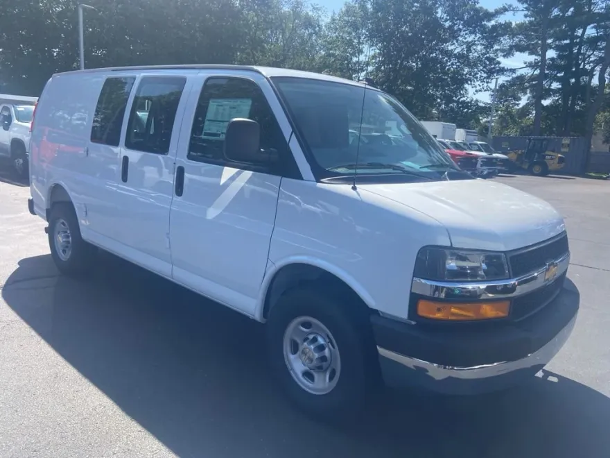 2025 Chevrolet Express Cargo 2500 Van photo 1