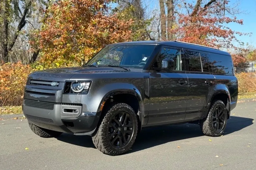 2024 Land Rover Defender 130 Outbound photo 1