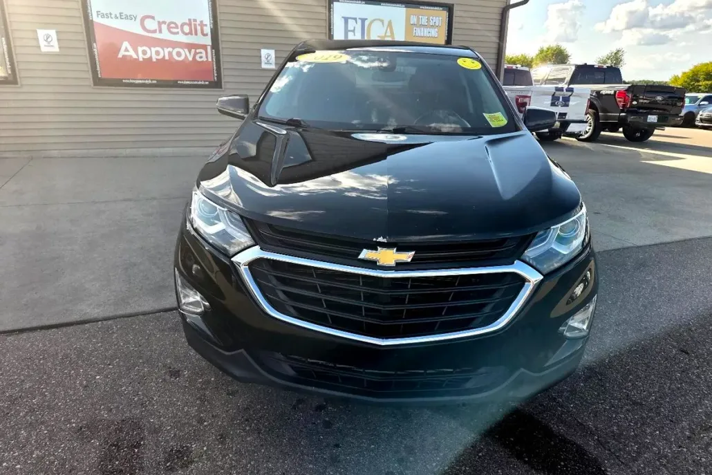 2019 Chevrolet Equinox LT photo 1