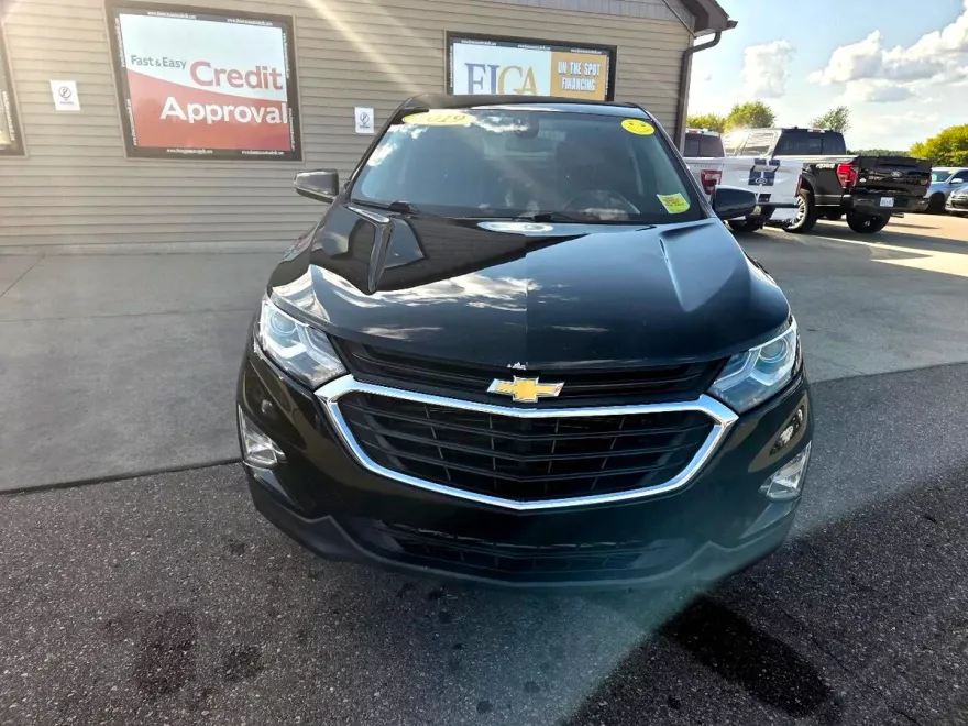 2019 Chevrolet Equinox LT photo 1