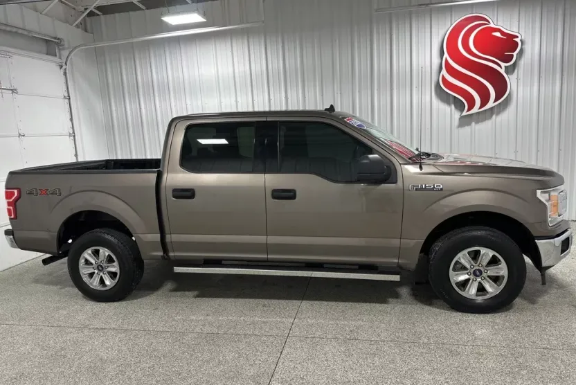 2020 Ford F-150 XLT photo 1