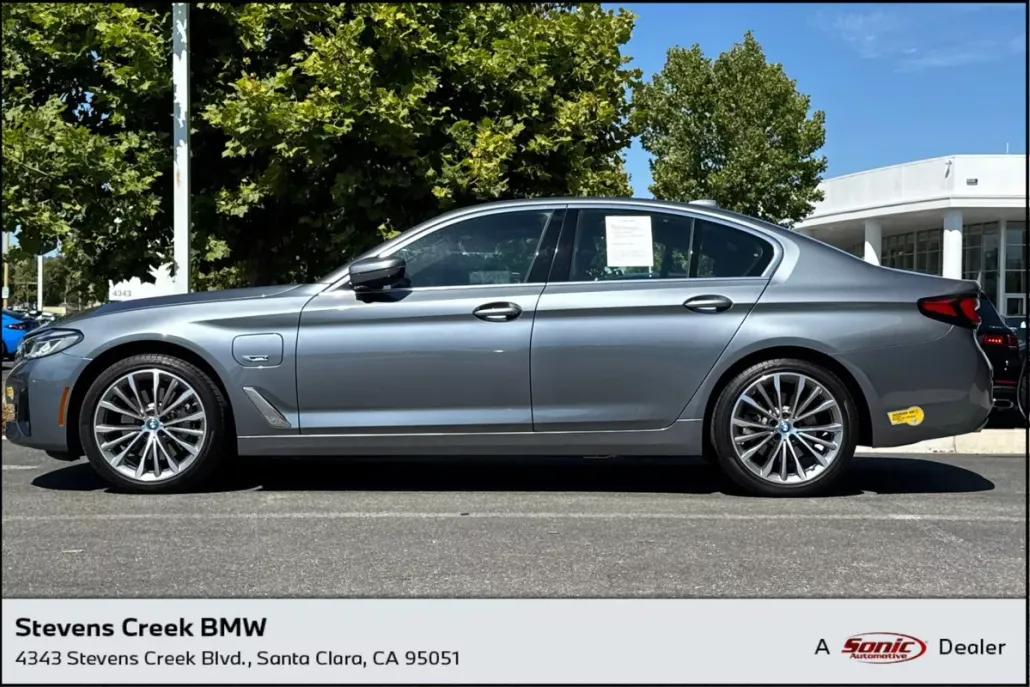 2022 Bmw 530e photo 1