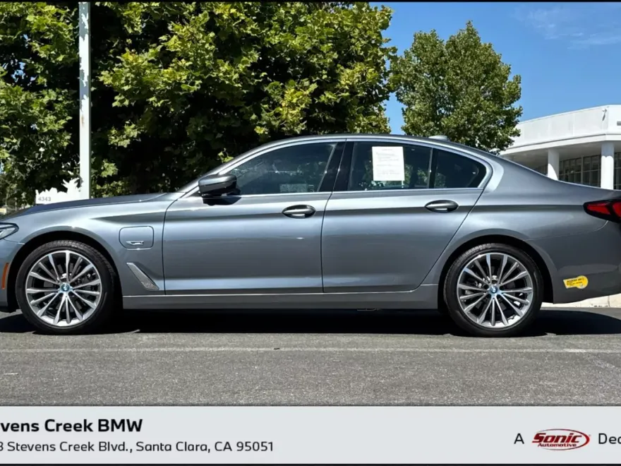 2022 Bmw 530e photo 1