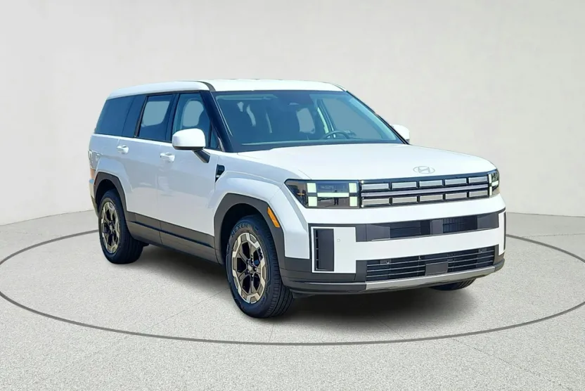 2026 Hyundai Santa Fe SE photo 1